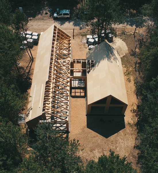 Dom całoroczny wykonany przez SZAH Firma Stolarska